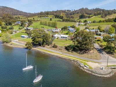 5 Jetty Road, Cygnet