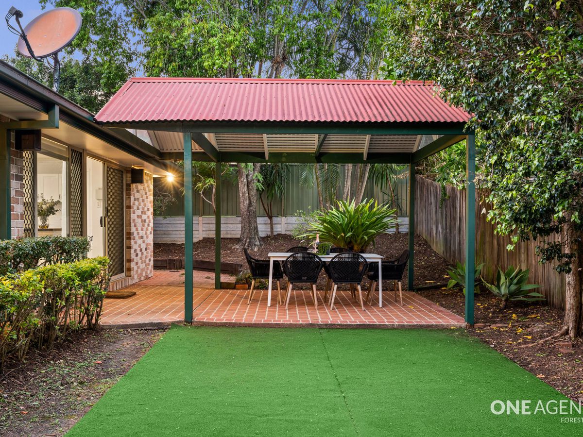 16 Toorak Place, Forest Lake