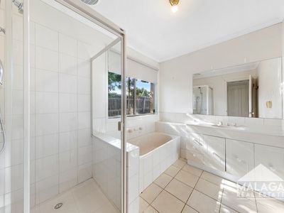 82 Brindalee Way, Hillside