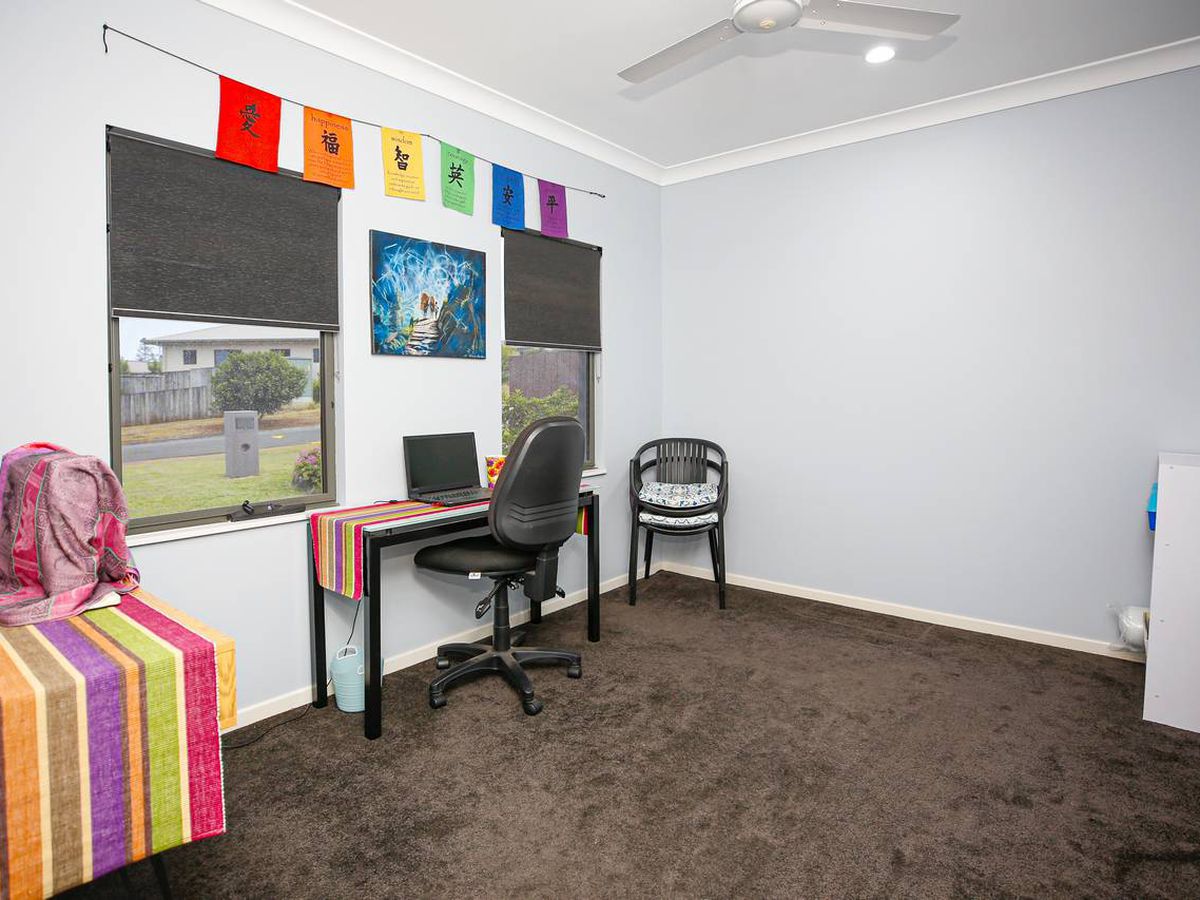 13 Lavender Crescent, Atherton