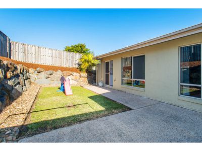2 / 268 Universal St, Oxenford