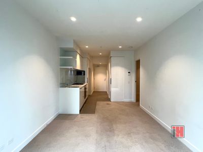 2702 / 285 La Trobe Street, Melbourne