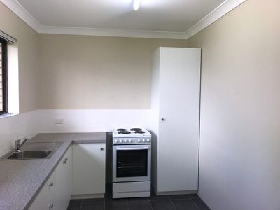 8 / 10 Fermont Street, Underwood