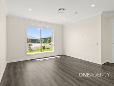 2 Gunbar Way, Nowra