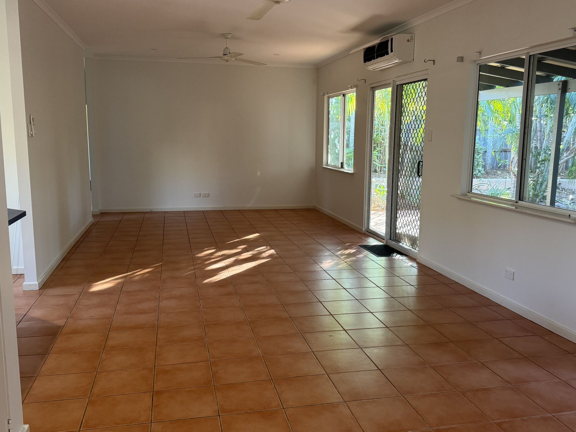 45 Planigale Loop, Djugun