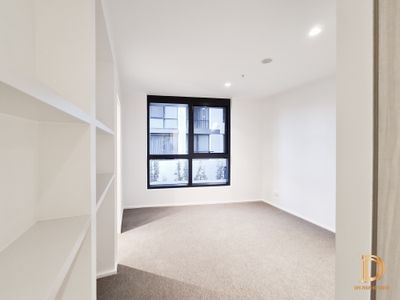 unit 201 / 20 Queens Road, Melbourne