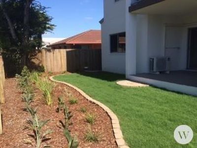 1 / 3 Besham Parade, Wynnum
