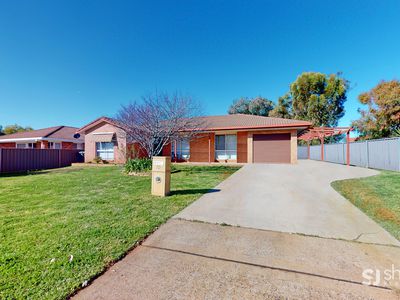 70 Websdale Drive, Dubbo