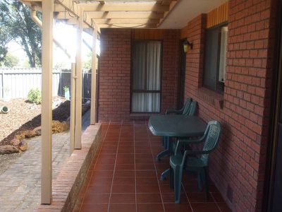 1 Davis Drive, Horsham