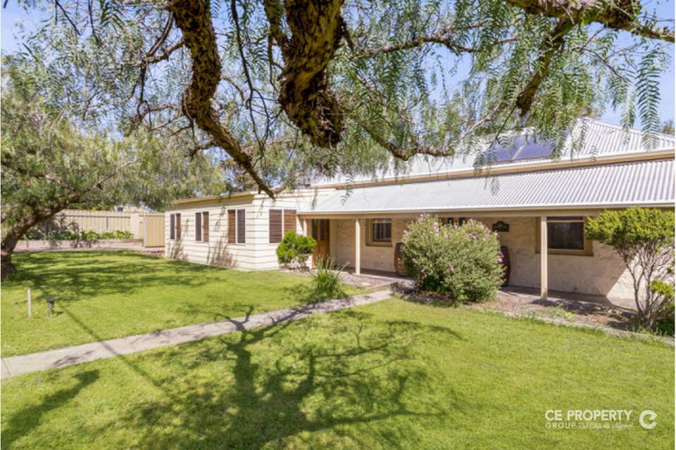 980 Black Top Road, One Tree Hill