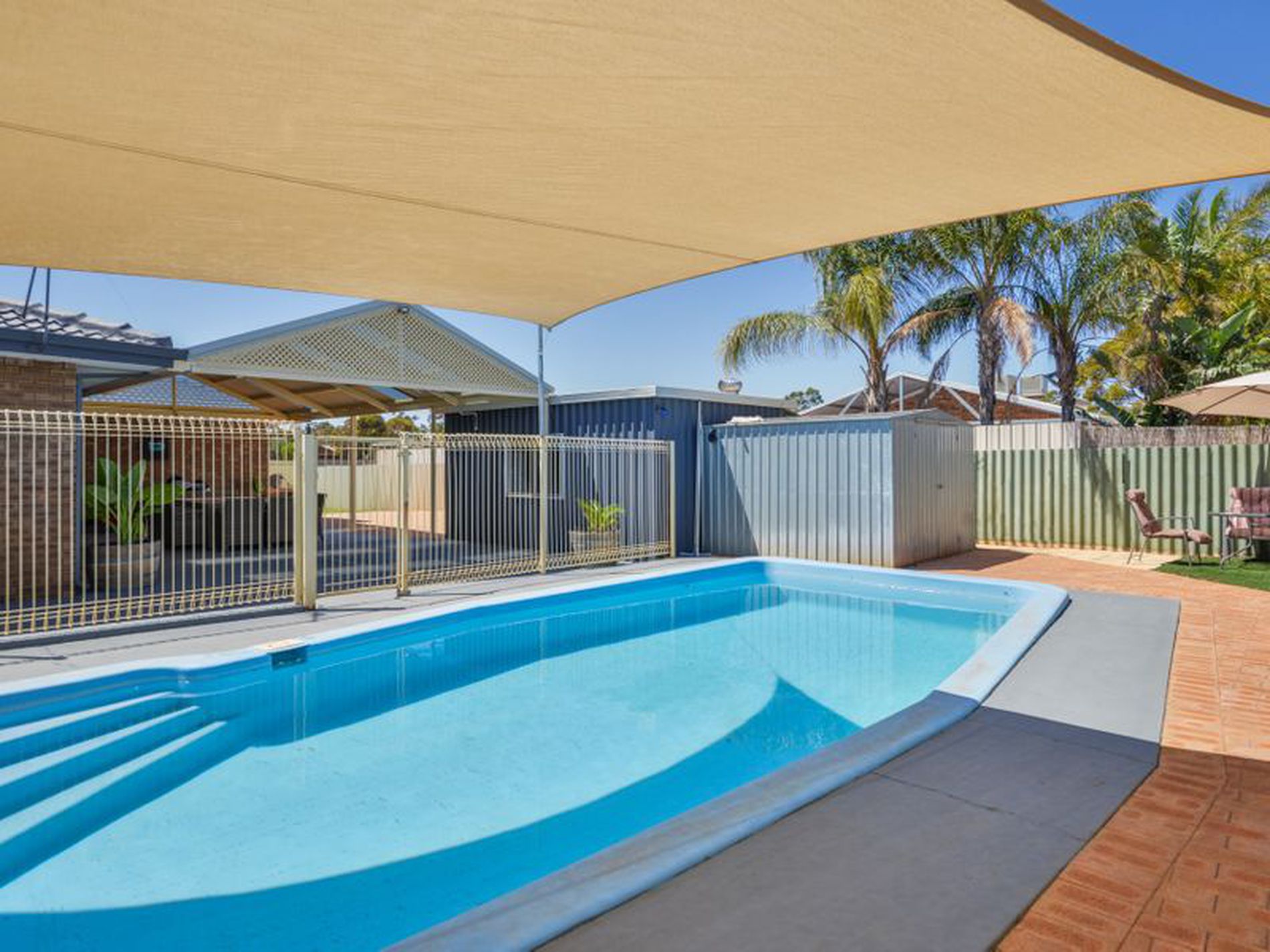 7 St John Grove, Hannans