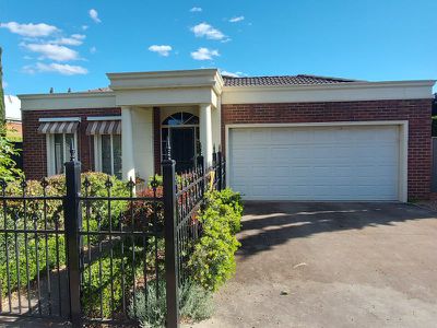 3 Parkdale Close, White Hills