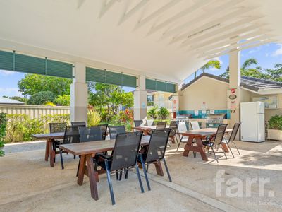 9 / 11 Eden Court, Nerang