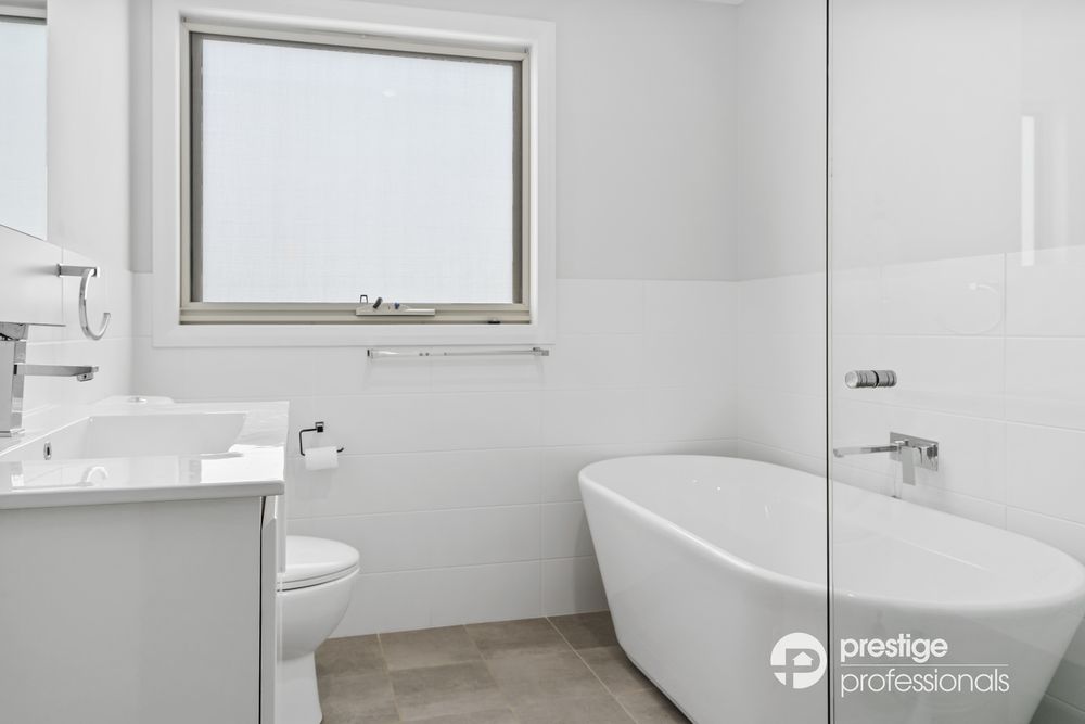 90A Easton Avenue, Spring Farm