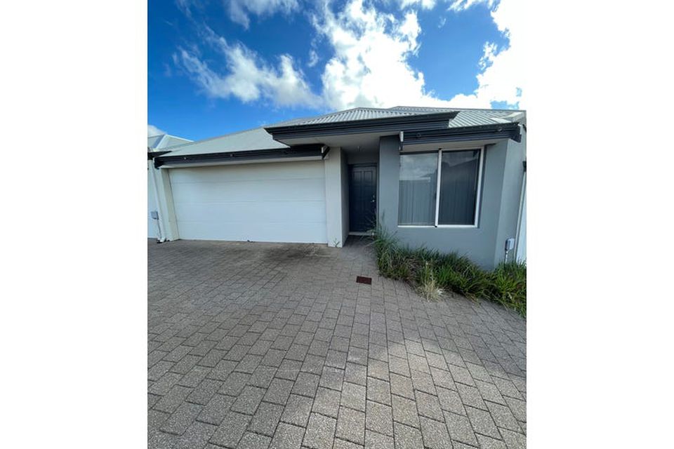 2 / 4 Vigo Cove, Baldivis