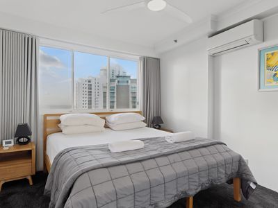 70 / 29-39 Woodroffe Ave, Main Beach