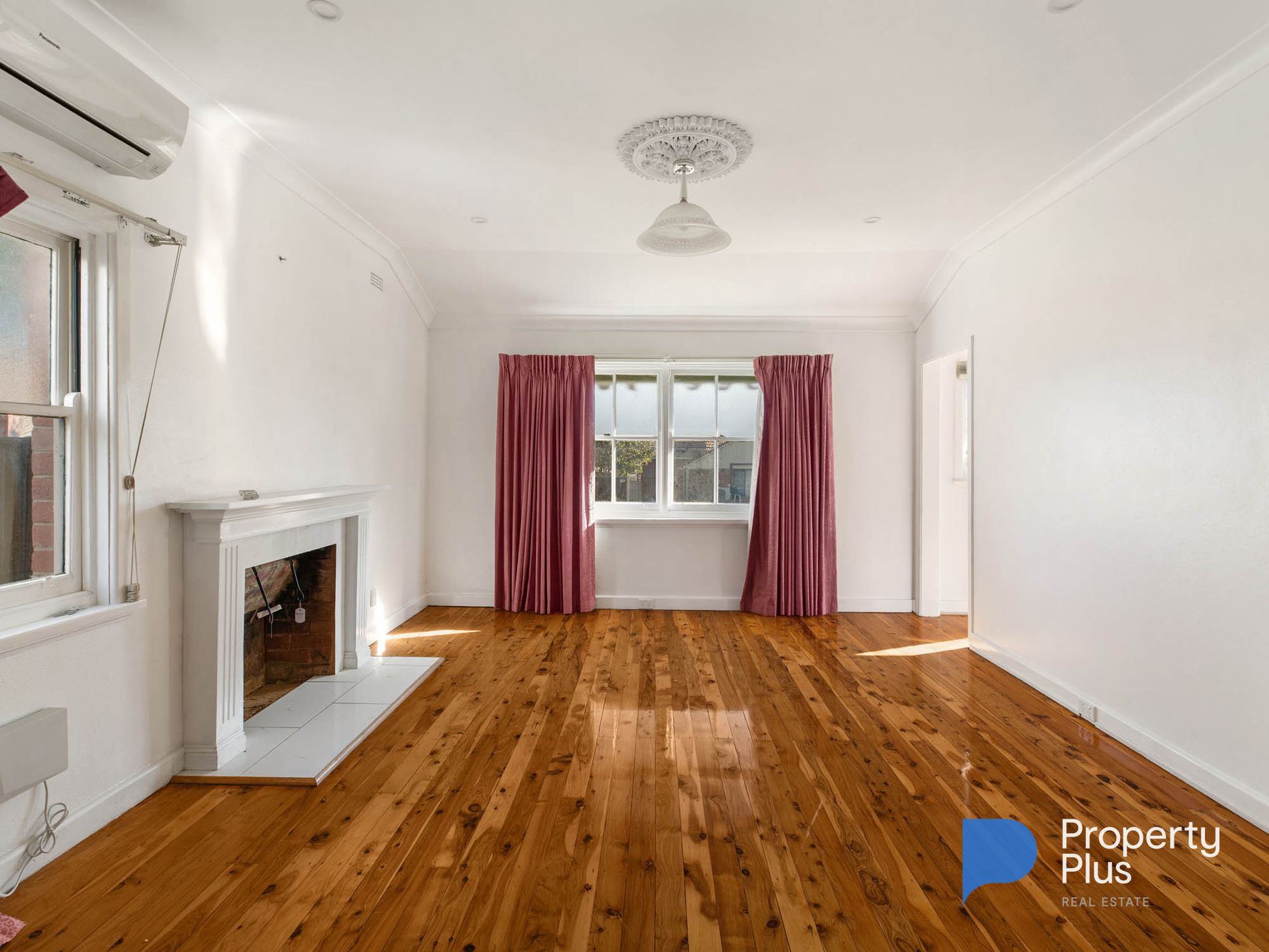 24 Churchill Avenue, Flora Hill