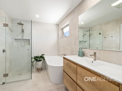 19 Second Avenue, Erowal Bay