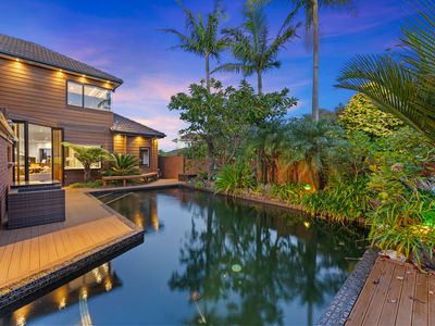 157 Beach Road, Castor Bay