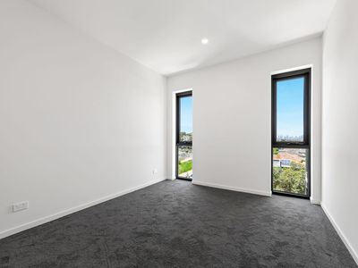 308 / 2 Bailey Crescent, Oak Park