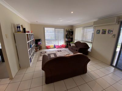 13 Bottlebrush Street, Kingaroy