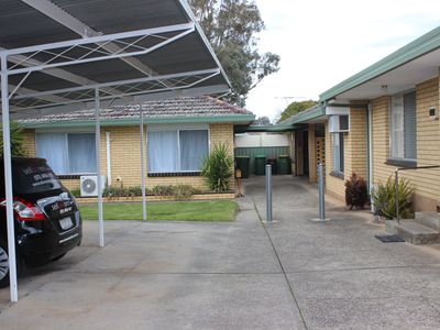 4 / 5 BELL COURT, Wodonga