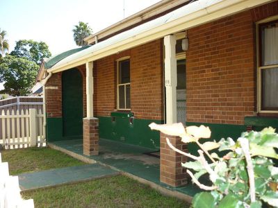 68 Macleay Street, Dubbo