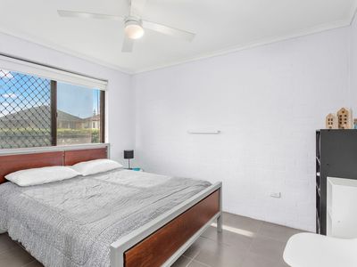 1 / 14-16  Robert St, Forster