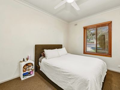 49 Lake Terrace East , Mount Gambier