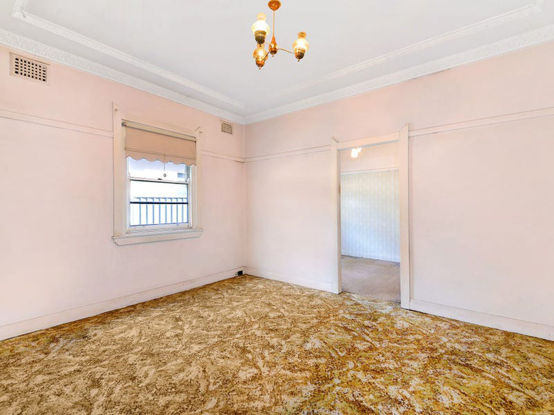 7 Dent Street, Botany