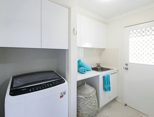 2 bedroom UNFURNISHED home in residential complex image 8
