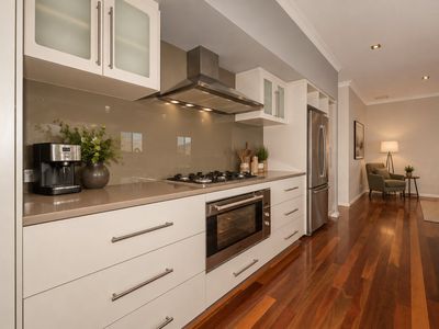 8 Edgar Link, Piara Waters