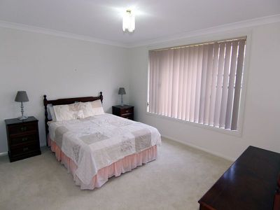 2 / 12 Cedar Grove, Forster