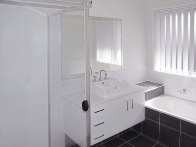 2 / 5 Silversmith Place, Gunnedah