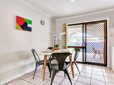 8 Woodlands Drive, Rochedale South
