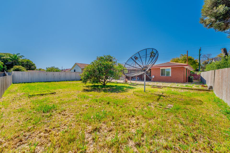 12 Adamson Rd, Parmelia