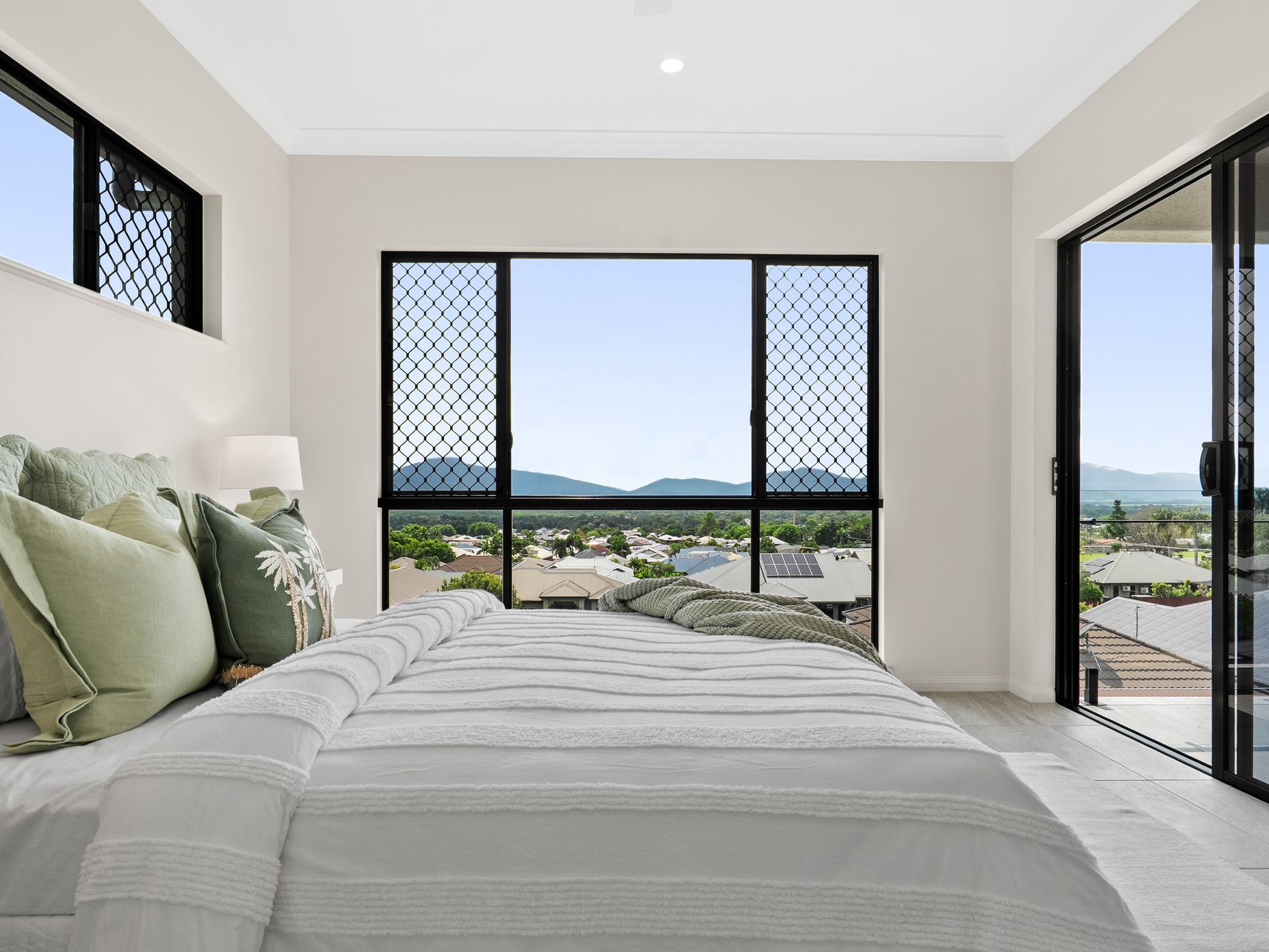 33 Gallery Drive, Mount Sheridan