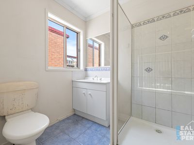 2 Greenlea Grove, Hampton Park