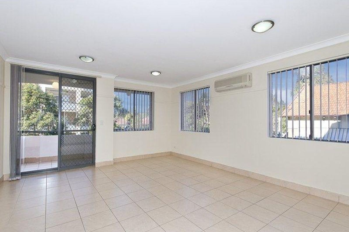 9 / 11 Crane Street, Homebush