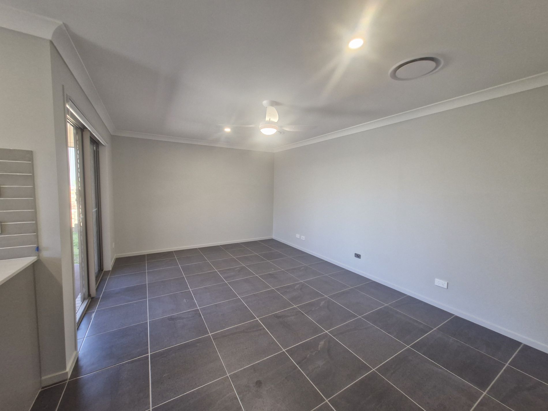 2/48 Harlington Avenue, Farley