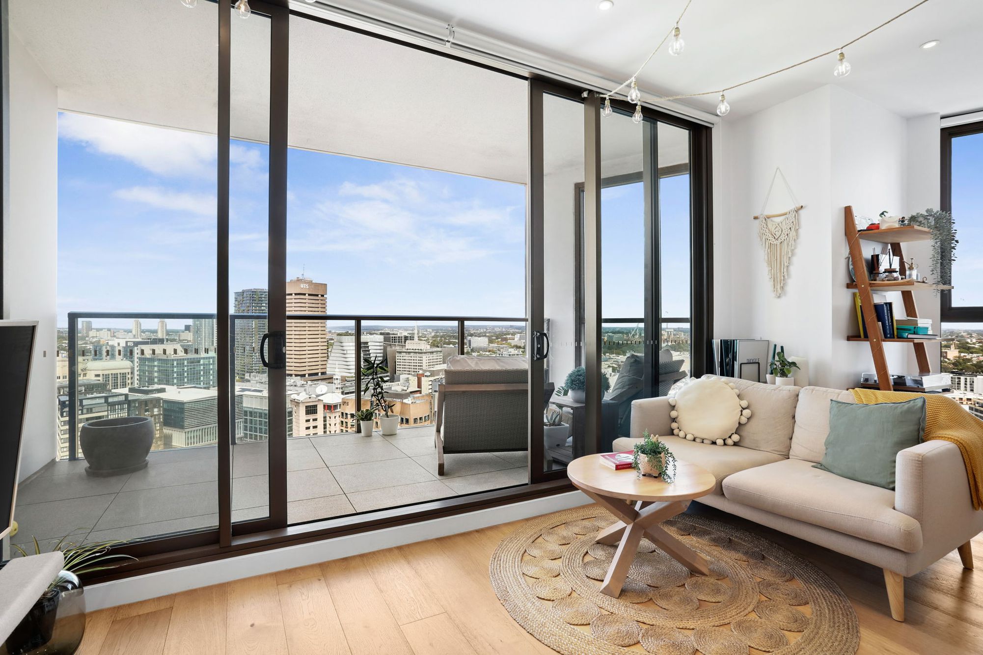 2808 / 82 Hay Street, HAYMARKET, Haymarket - Thumbnail 2