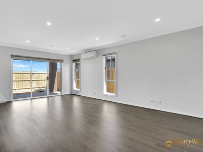 8 Greenmont Road, Wyndham Vale