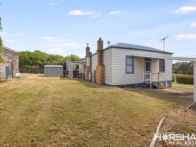 4 Railway Street, Balmoral