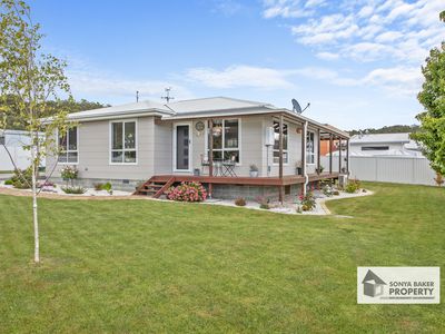 12 Serrata Crescent, Sisters Beach