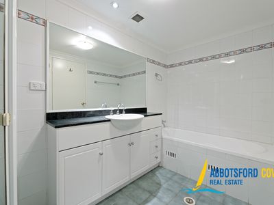 32 / 7 Figtree Avenue, Abbotsford