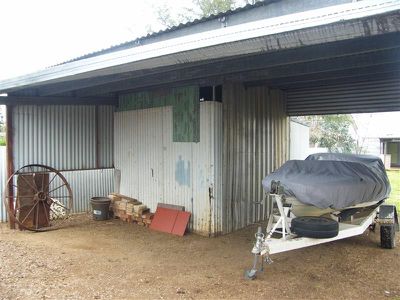 15 Prince St, Forbes
