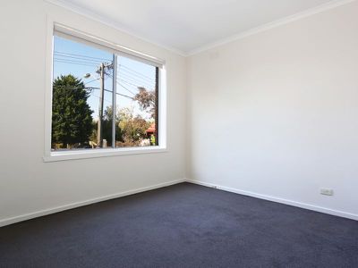 2 / 389 Barkly Street, Footscray