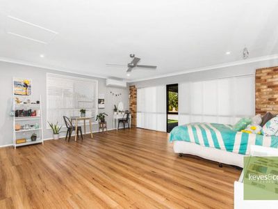 4 Finlay Court, Kirwan