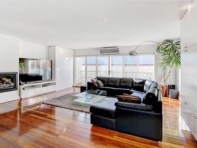 10 Ryans Lane, Williamstown