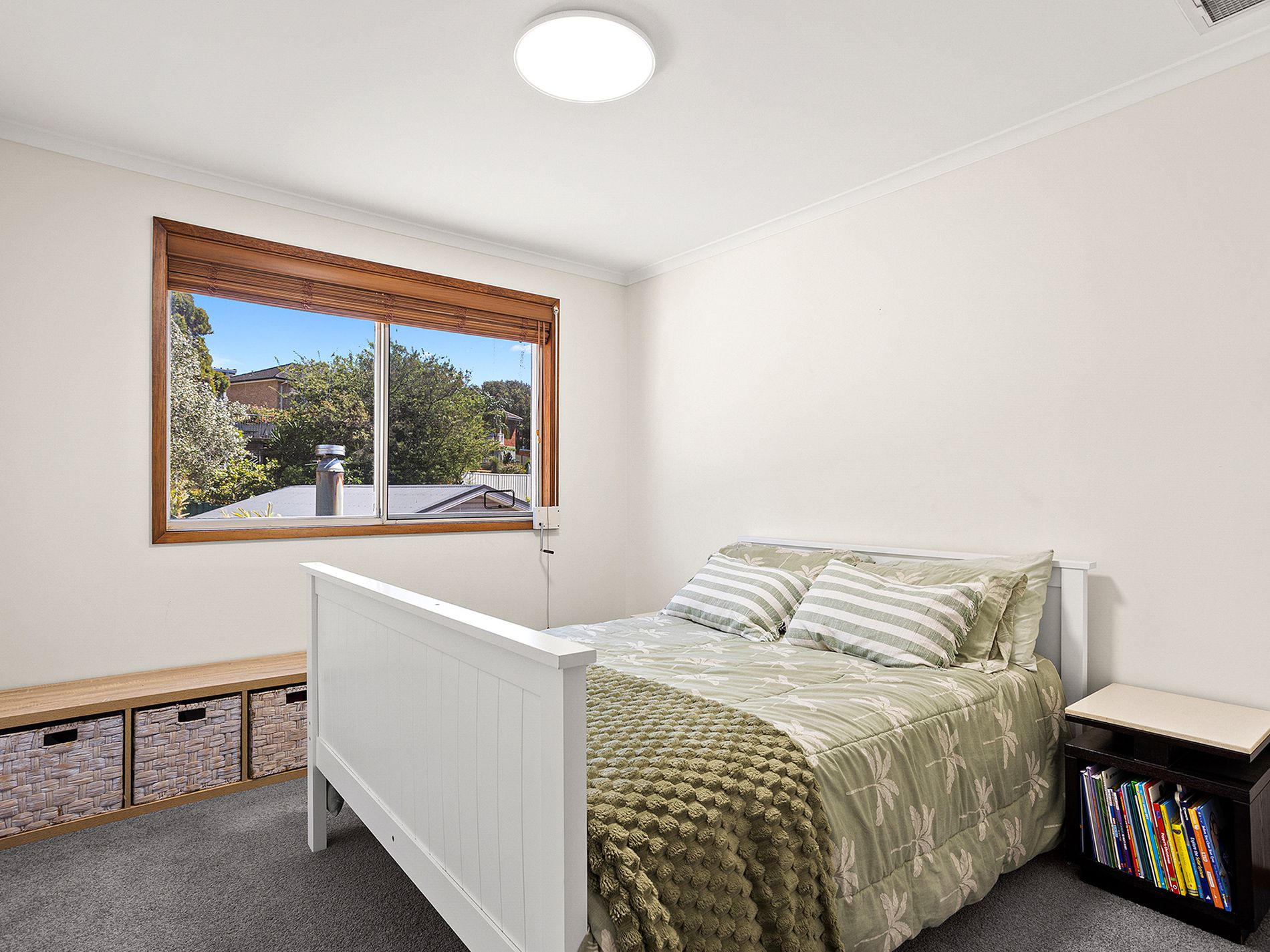 53 Stanleigh Crescent, West Wollongong